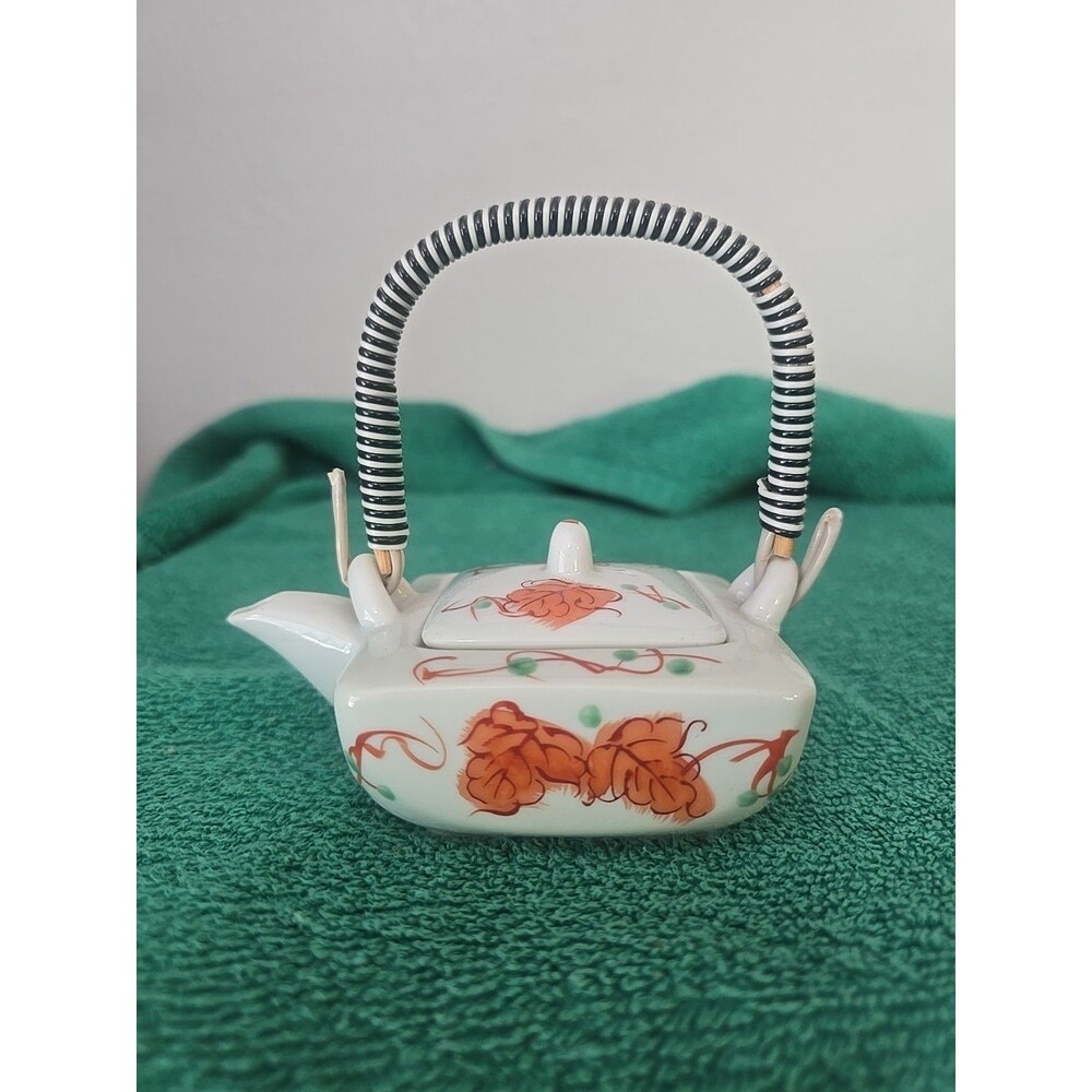 Vintage Kutani Miniature  Japanese teapot, JAPAN